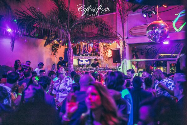 Fiestas en discotecas y locales nocturnos en Tarifa