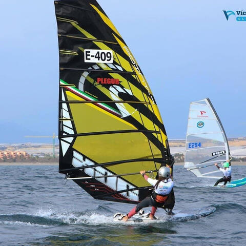 Kitesurf y Windsurf en Tarifa - Windsurf en Tarifa 10.jpg